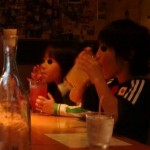 1-バーに二人